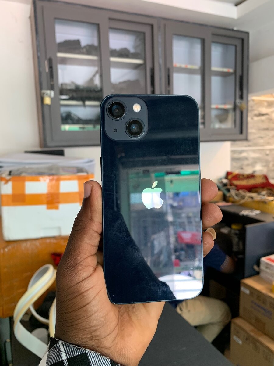 iPhone 13