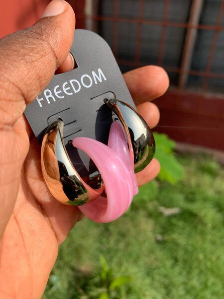Light weight earring