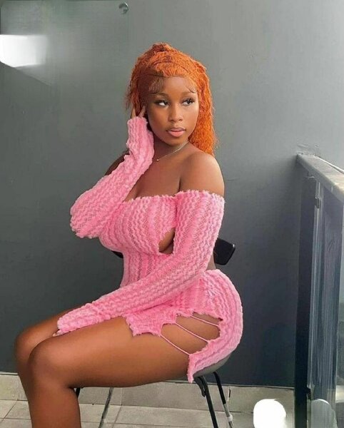 Chic robe sexy