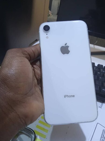 IPHONE XR