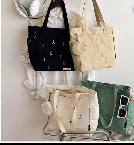 Totes bags