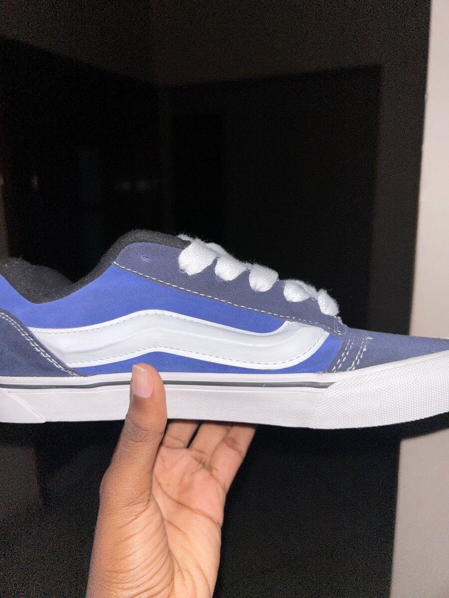 Vans knu school