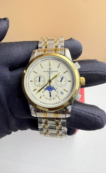 Montre élégante en acier inoxydable