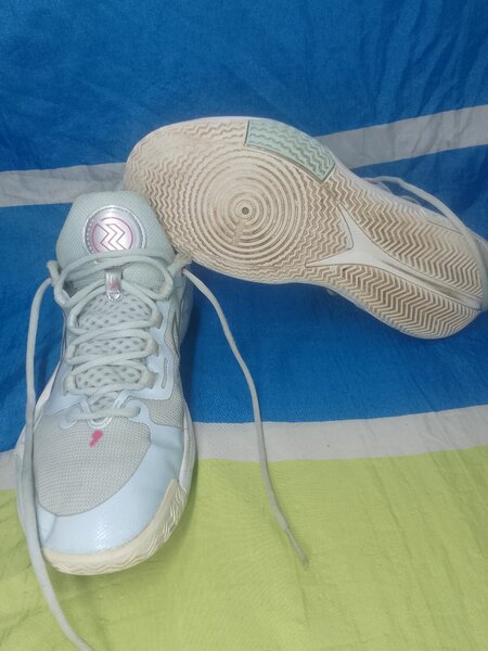 Li-ning Speed 8