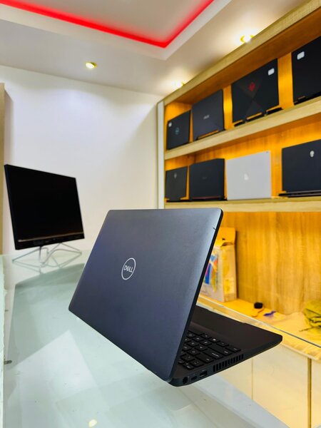 DELL PRECISION 3541