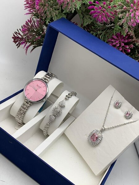 Watch  Bracelet  Necklaces Earrings