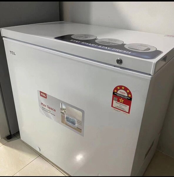 TCL REFRIGERATOR