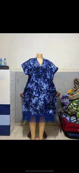 Robe disponible a 7000fr
