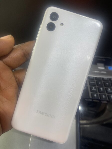 Samsung A04E 32g