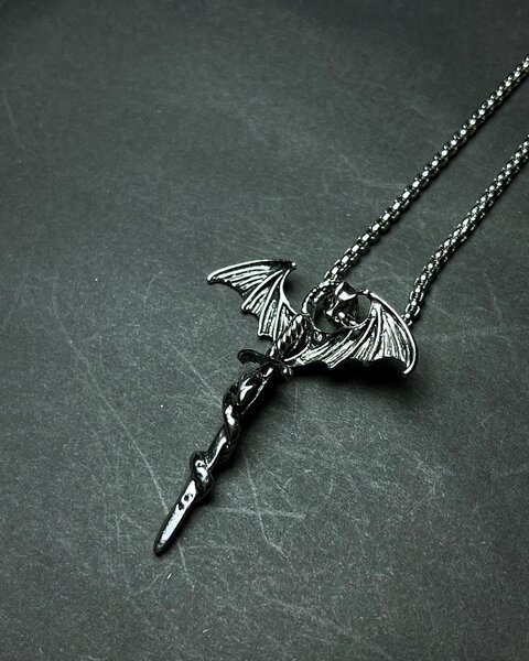 Gothic chains