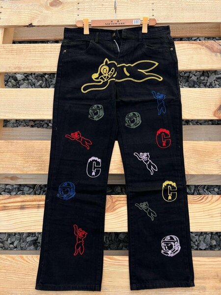 Baggy jeans