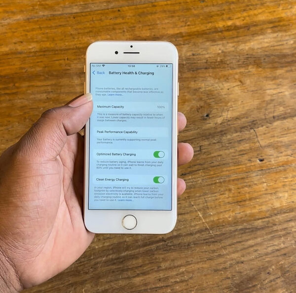 IPhone 8 64gig