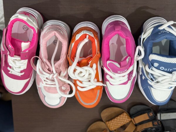 Baskets colorées pour enfants