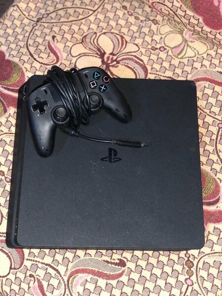 Ps4 slim