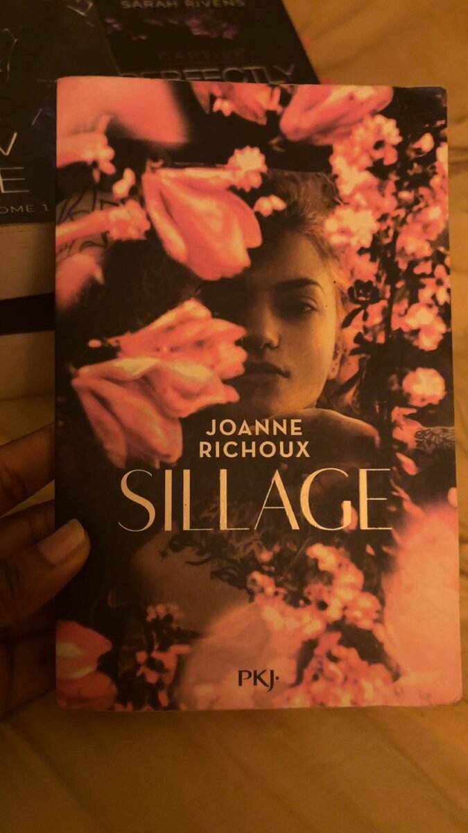 Sillage by Joanne Richoux