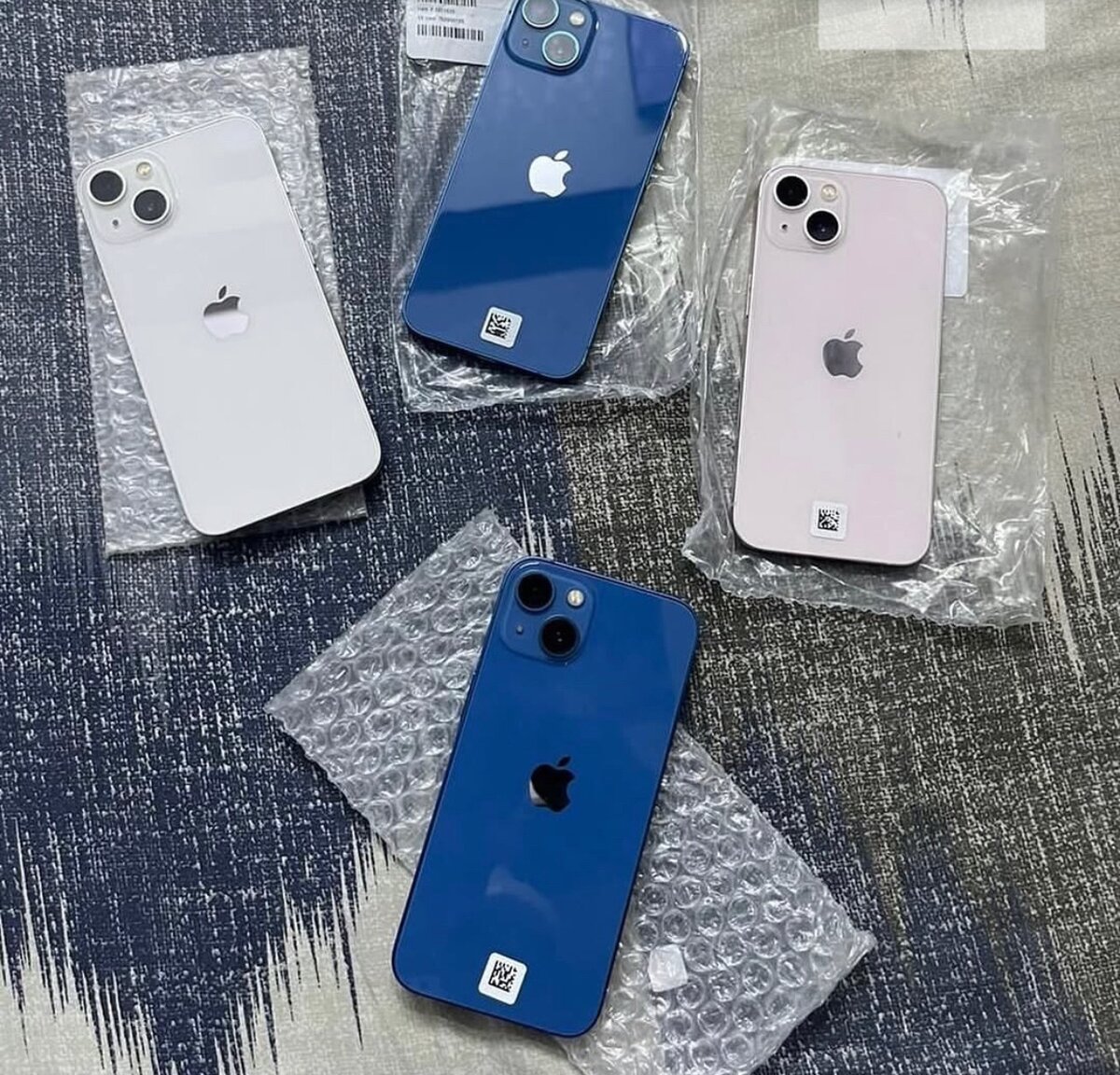 iPhone 13