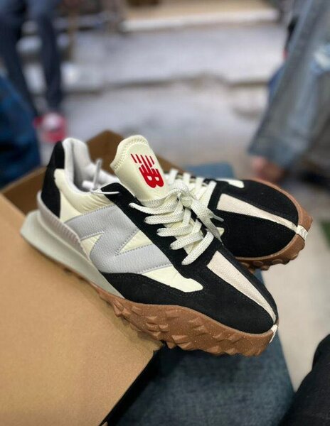 Mens sneakers