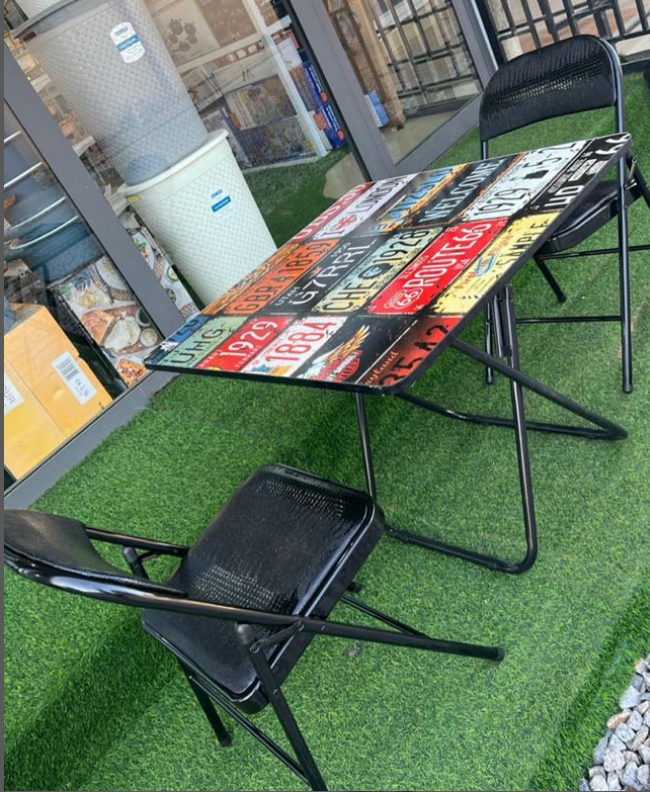 table with chairs