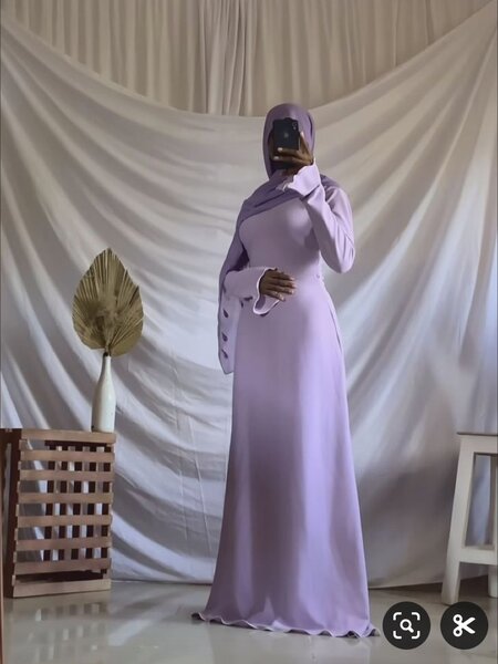 Magnifique robe qui couvre tout le corps