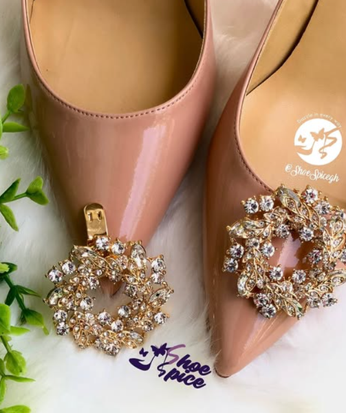 Obaapa shoe clips