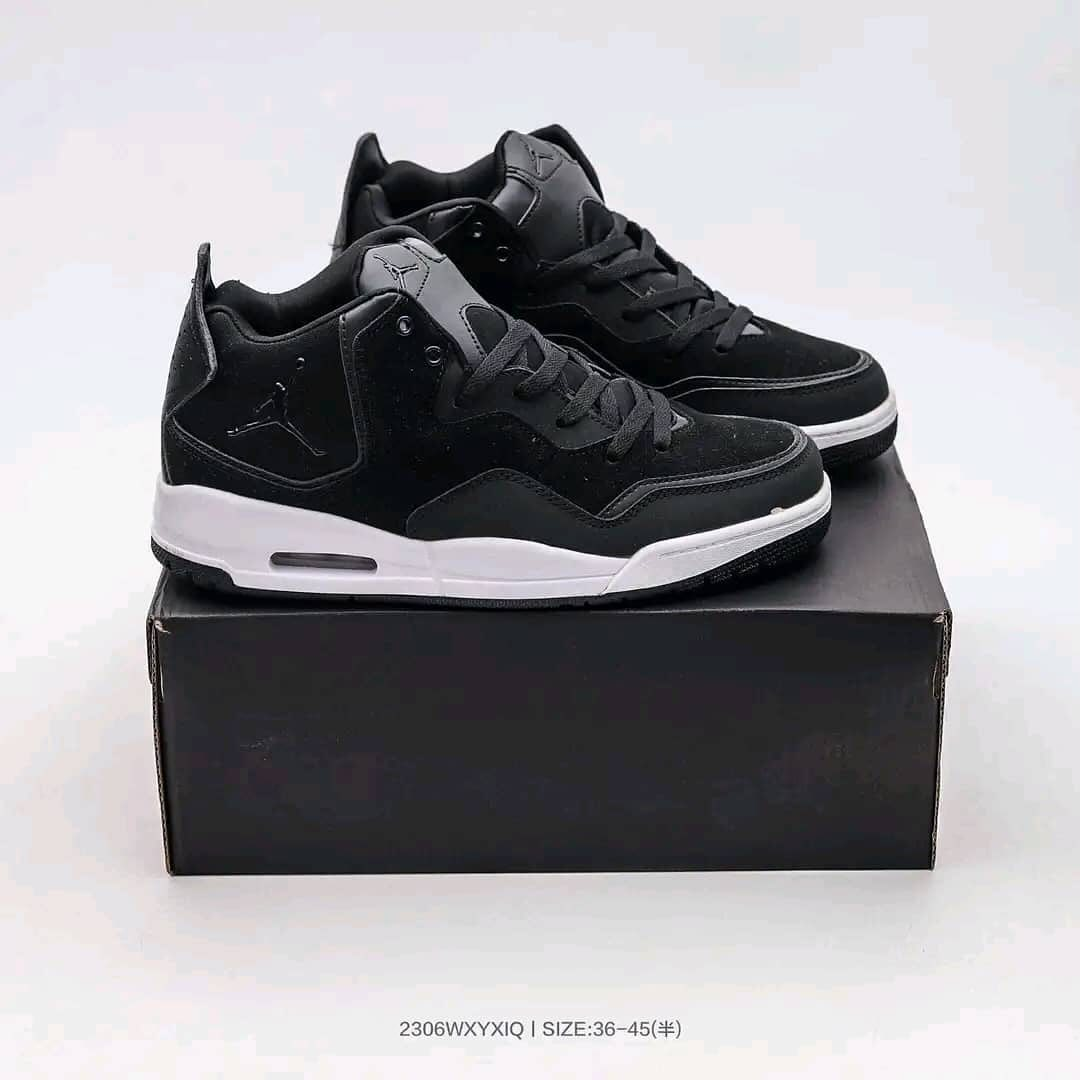 JORDAN COURTSIDE 23