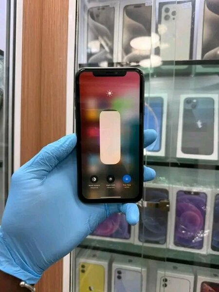 iPhone 11 simple
