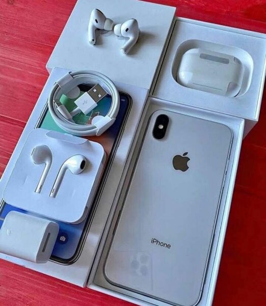 iPhone X avec accessoires