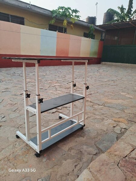 Adjustable table