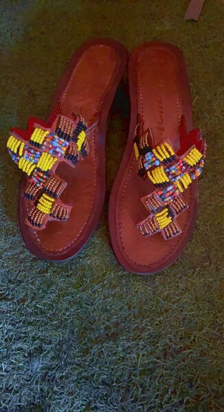 Beaded wedge