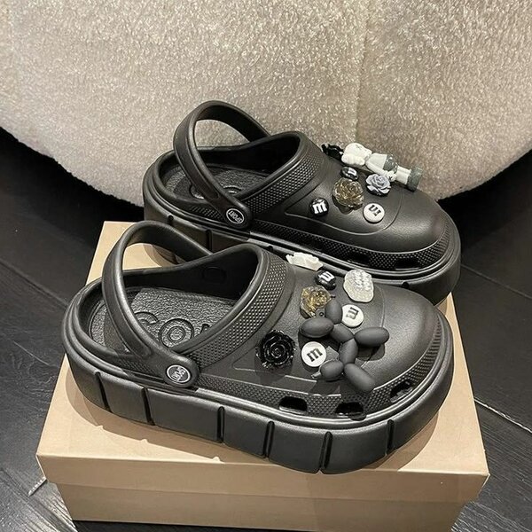 Ladies corcs