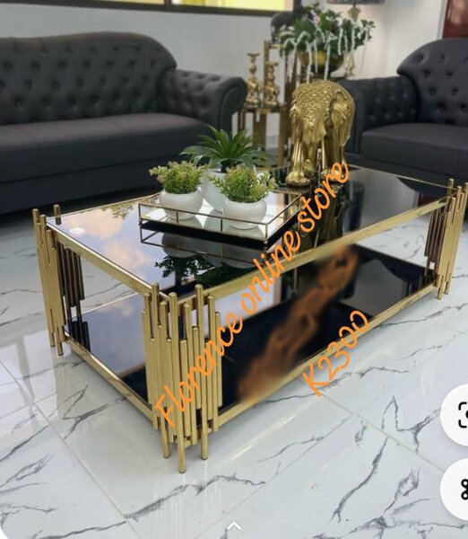 Black-gold table 