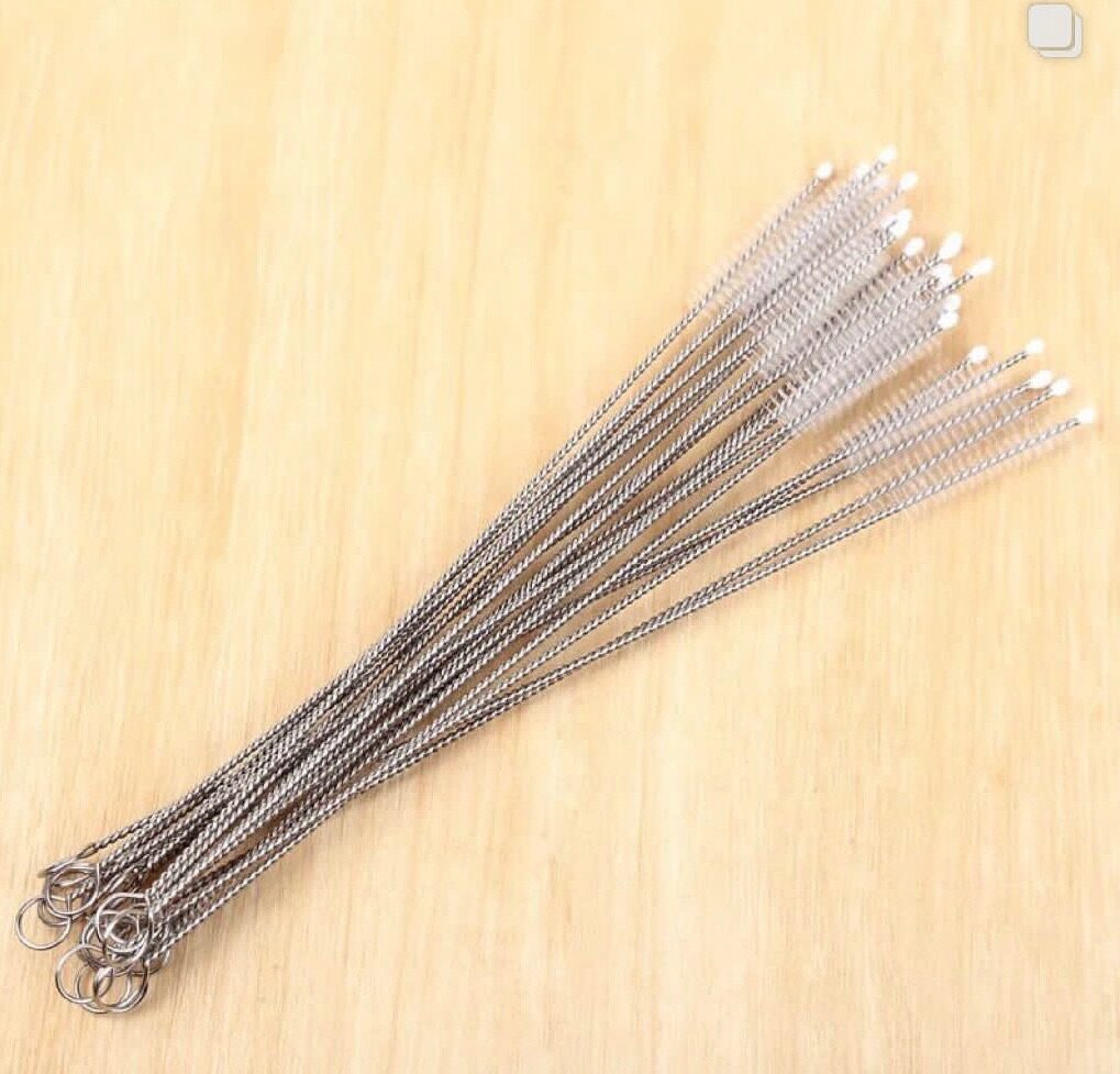 Straw cleaners