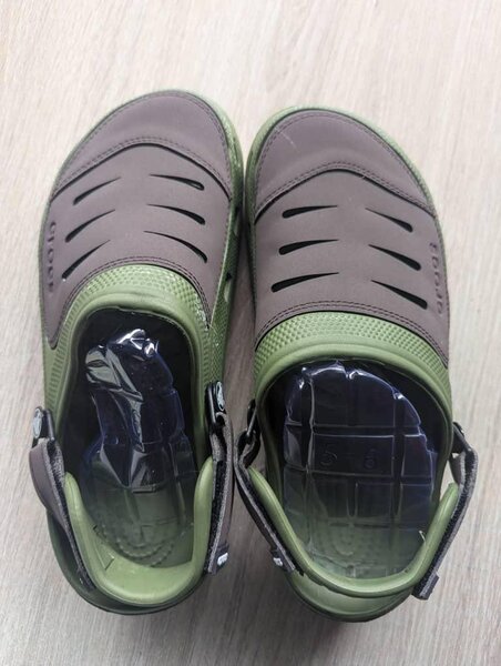 Crocs
