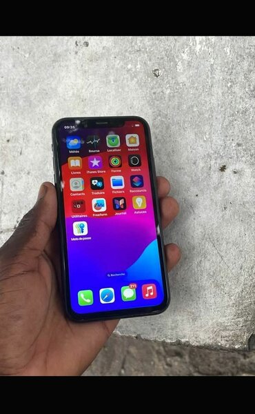 iPhone Noir 64 Go