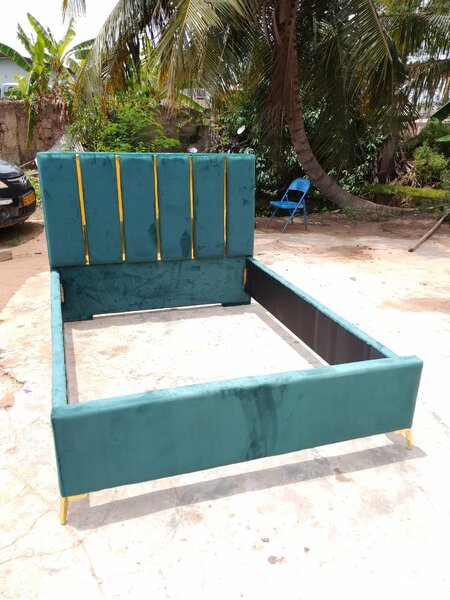 Double bed frame