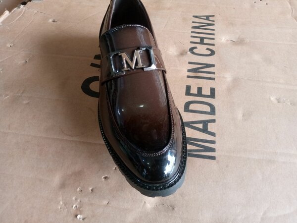 Mens shoes