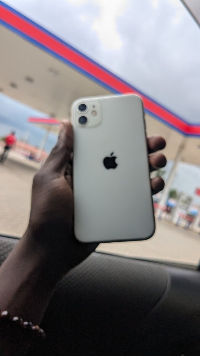 iPhone 11