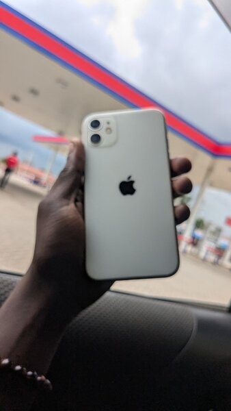 iPhone 11