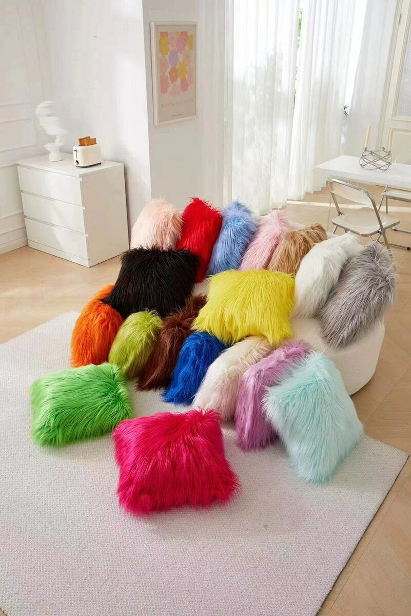 THROW PILLOWS