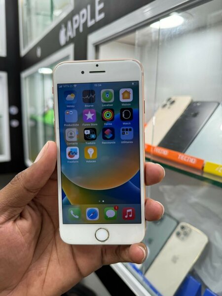 iPhone 8