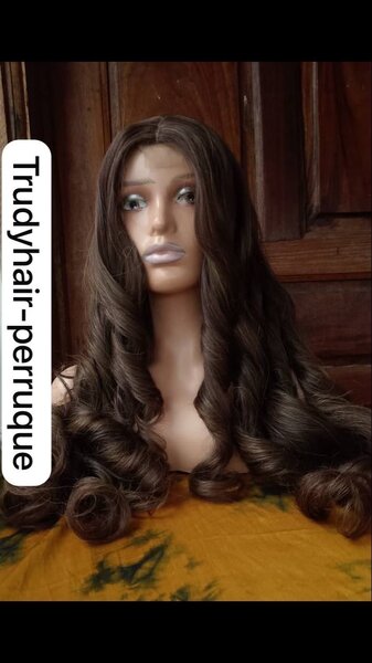 Perruque naturelle