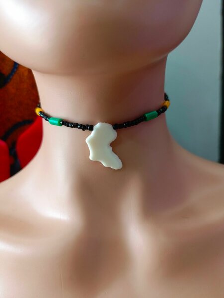 Collier Choker Carte d'Afrique