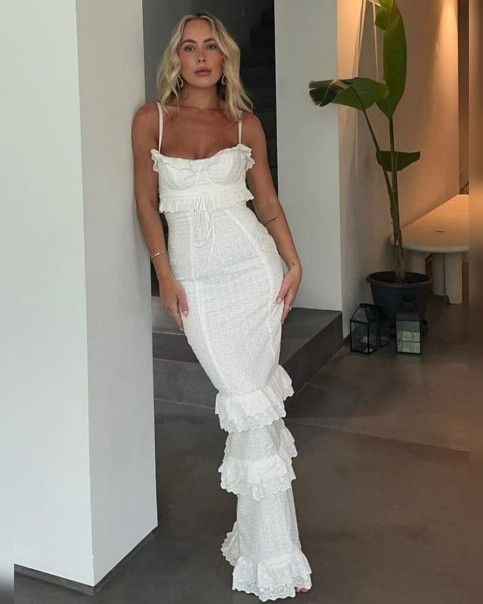 HOUSE OF CB WHITE DRESS