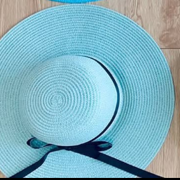 Beach hat for ladies light blue