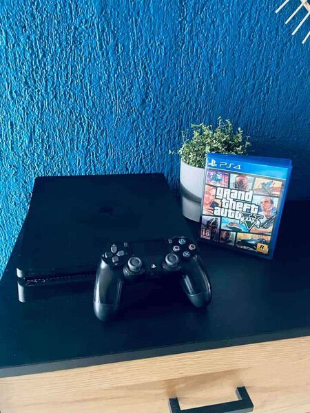PlayStation 4