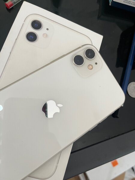 iPhone 11