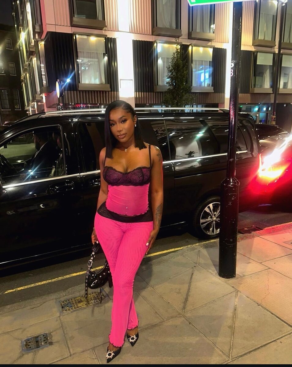 Pink baddie set