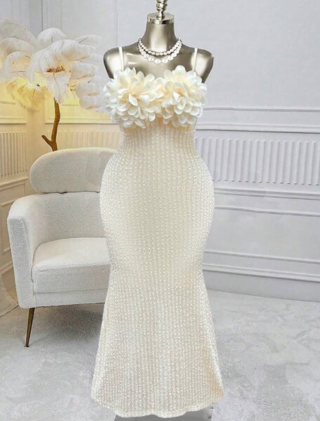 Robe Élegante en Dentelle Florale