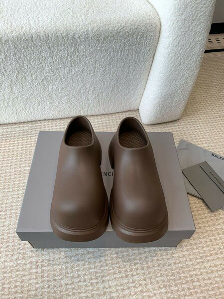 Bob toe shoes