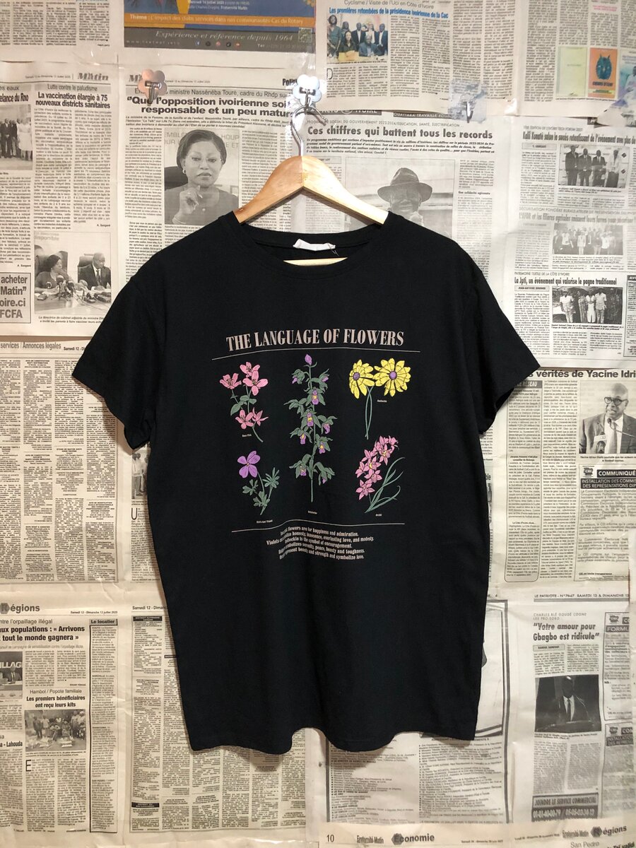 T-shirt noir "Language of Flowers"